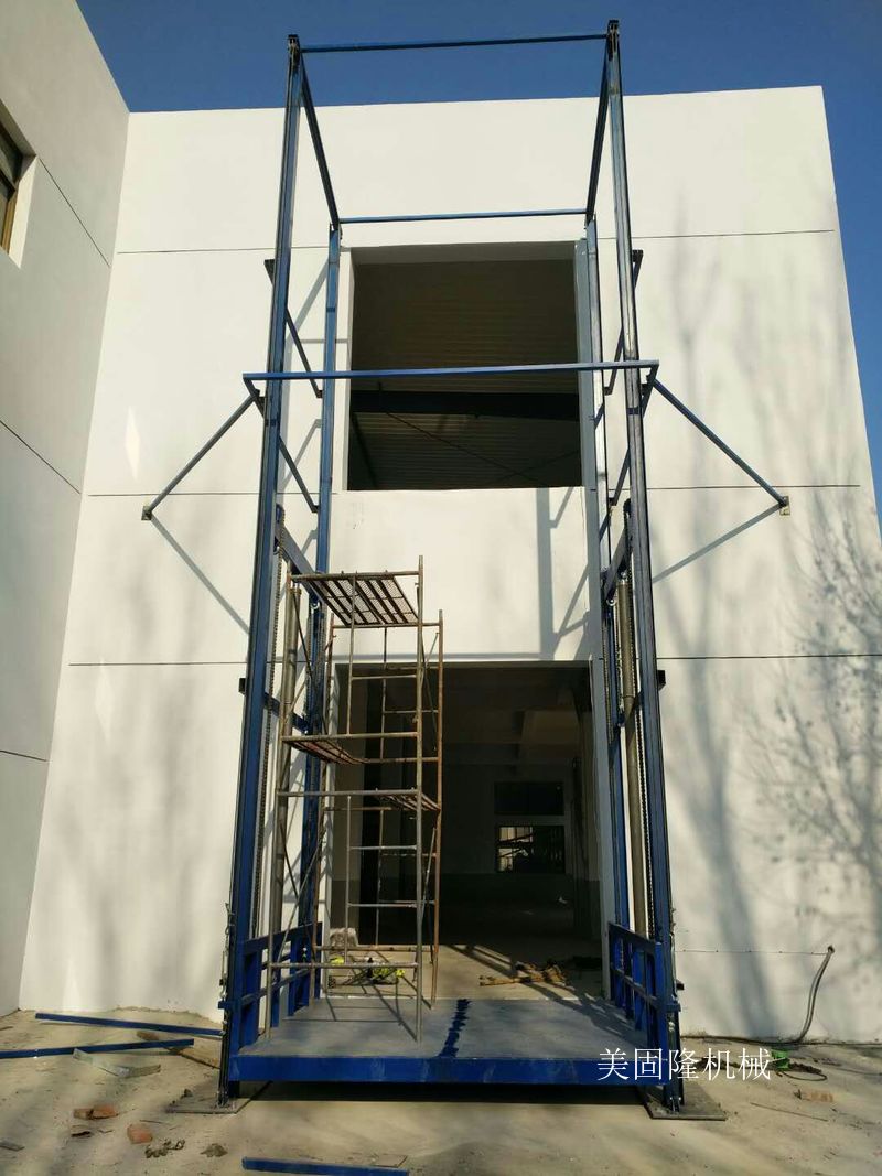 长春仓库专用导轨式升降货梯价格